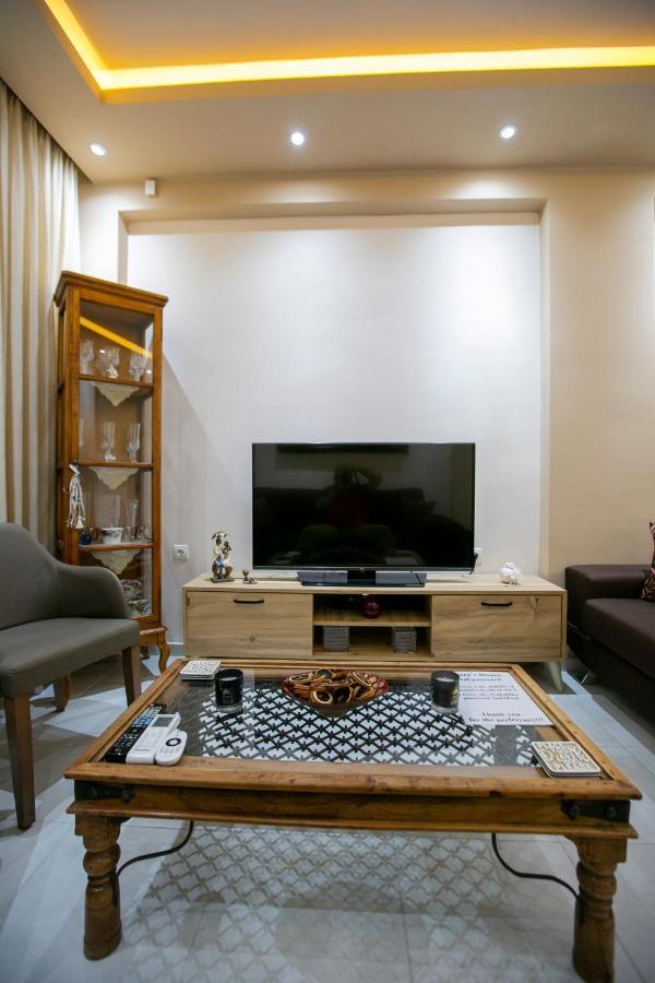 Moza House Apartment Kavála ภายนอก รูปภาพ