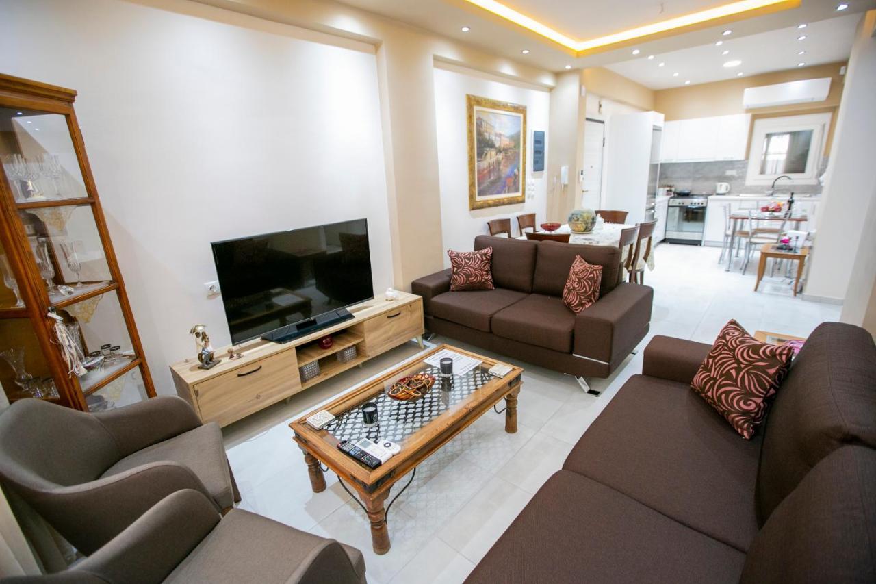 Moza House Apartment Kavála ภายนอก รูปภาพ
