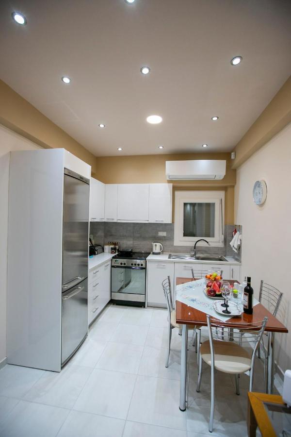 Moza House Apartment Kavála ภายนอก รูปภาพ