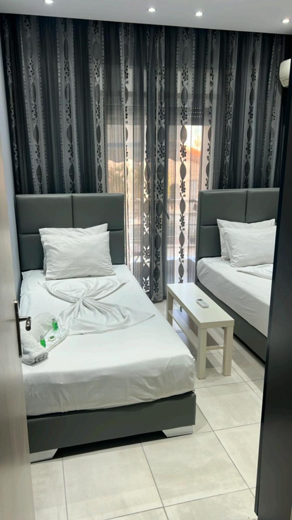 Moza House Apartment Kavála ภายนอก รูปภาพ