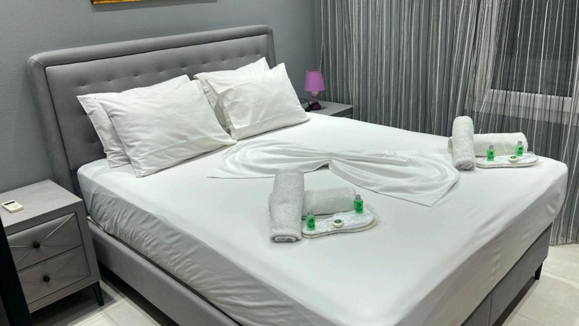 Moza House Apartment Kavála ภายนอก รูปภาพ
