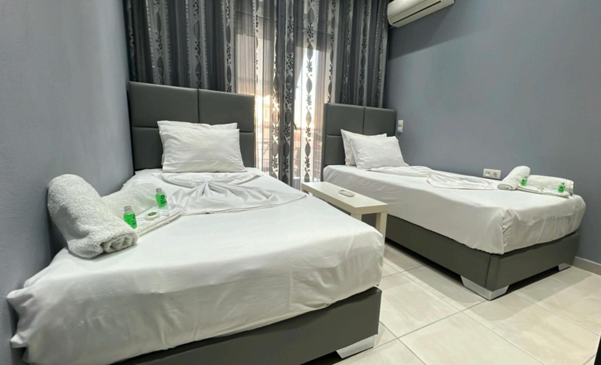 Moza House Apartment Kavála ภายนอก รูปภาพ
